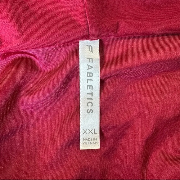 NWT Fabletics Plus Size Donna Velour Athleisure Hoodie in Cherry Burst Size XXL - Picture 6 of 8